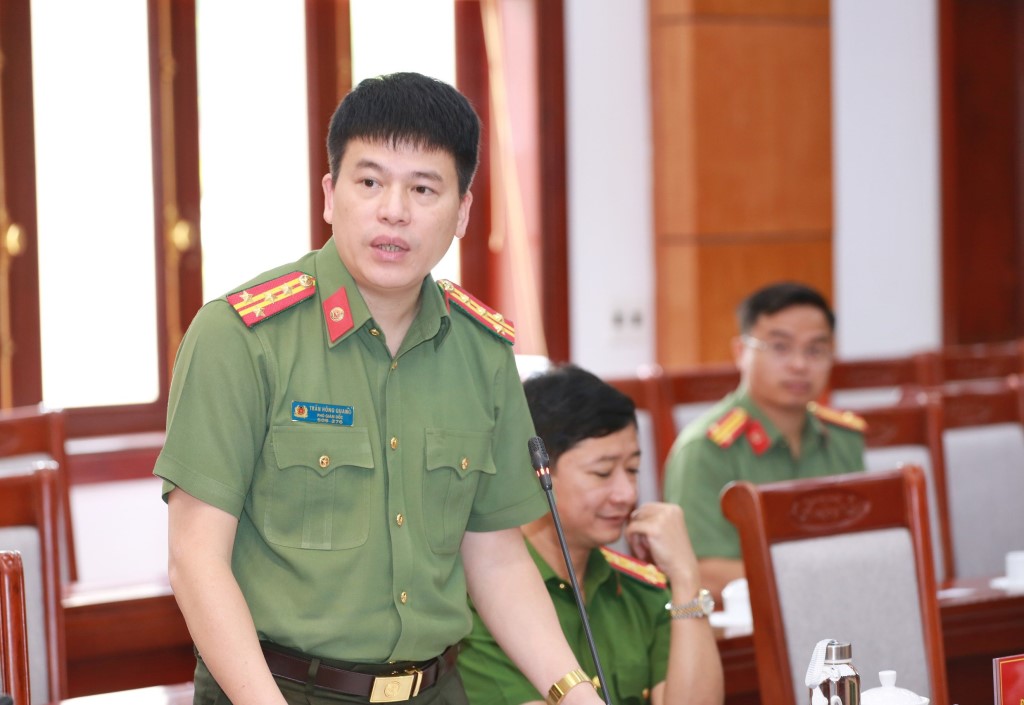 Đồng chí Trần Hồng Quang, Phó Giám đốc Công an tỉnh phát biểu