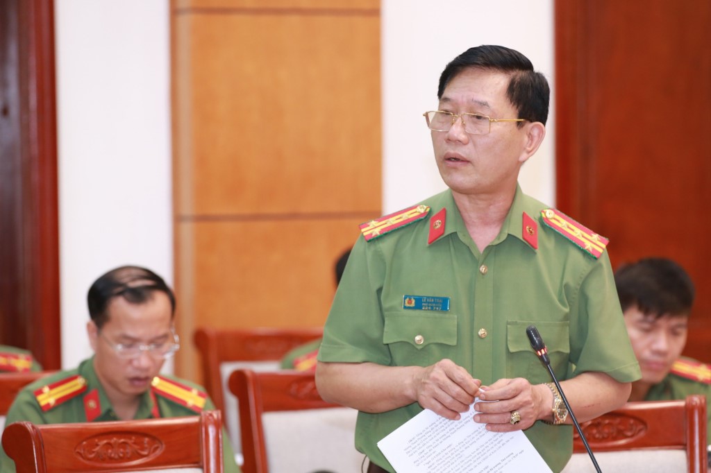 Đồng chí Lê Văn Thái, Phó Giám đốc Công an tỉnh phát biểu