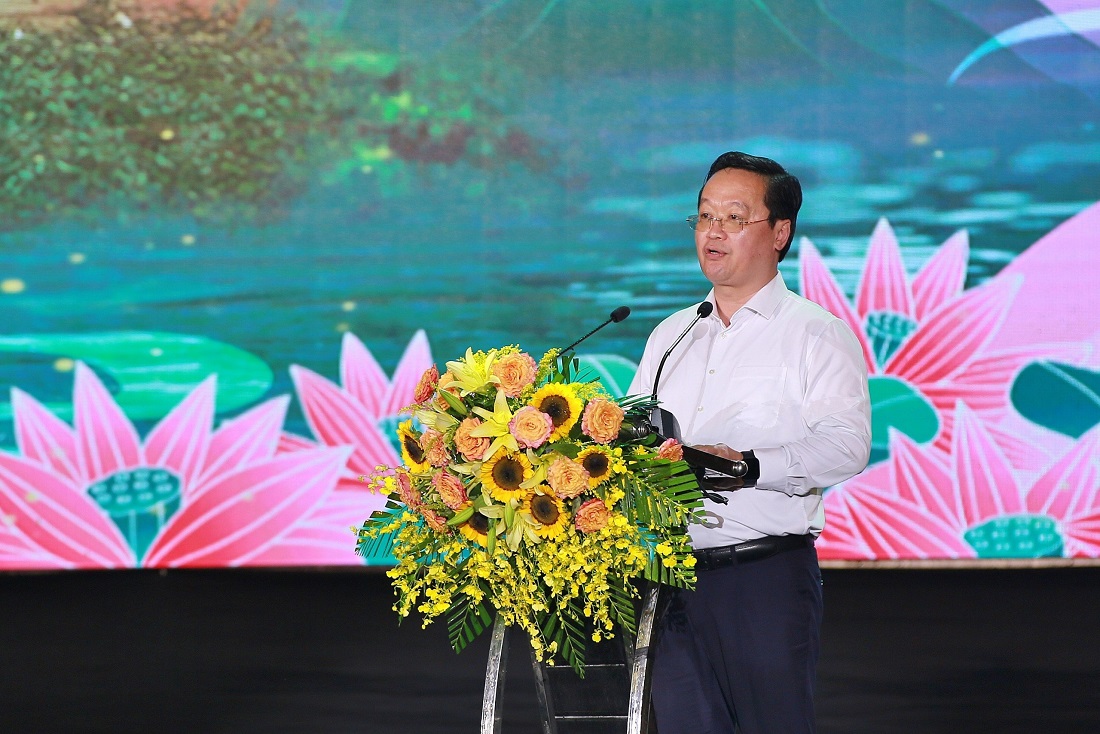 Đồng chí Nguyễn Đức Trung, Phó Bí thư Tỉnh ủy, Chủ tịch UBND tỉnh phát biểu khai mạc buổi lễ