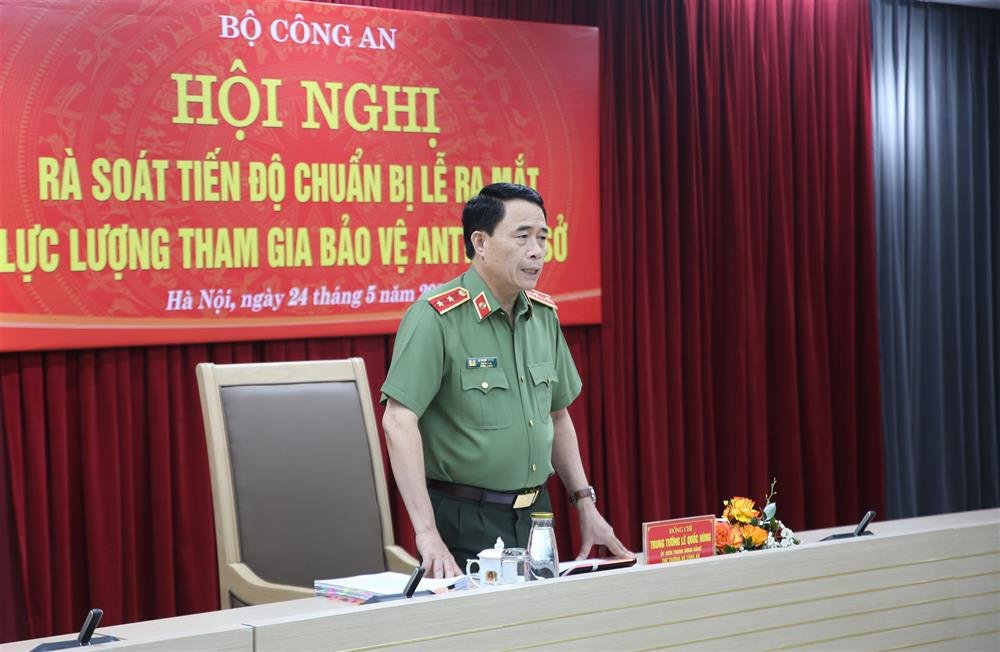 Đồng chí Trung tướng Lê Quốc Hùng, Ủy viên Trung ương Đảng, Thứ trưởng Bộ Công an phát biểu chỉ đạo tại Hội nghị