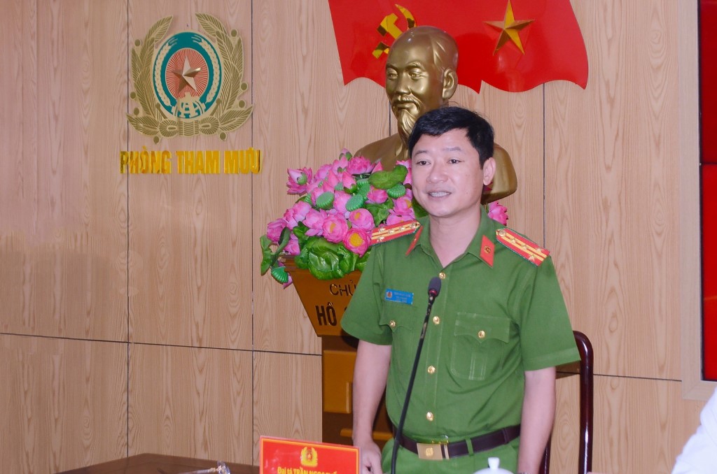 Đồng chí Đại tá Trần Ngọc Tuấn - Phó Giám đốc Công an tỉnh phát biểu chỉ đạo