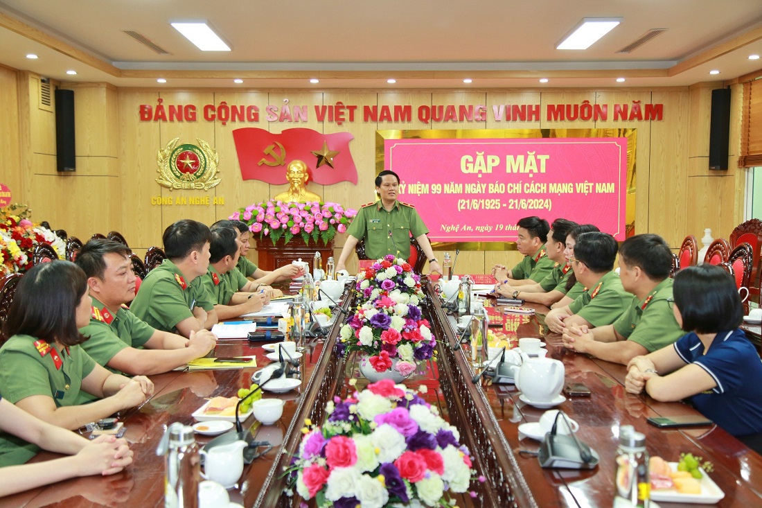 Toàn cảnh buổi gặp mặt