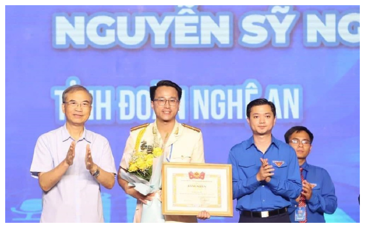 Đại diện tuổi trẻ Công an tỉnh Nghệ An đạt giải Nhì tại Hội thi Báo cáo viên giỏi toàn quốc năm 2024