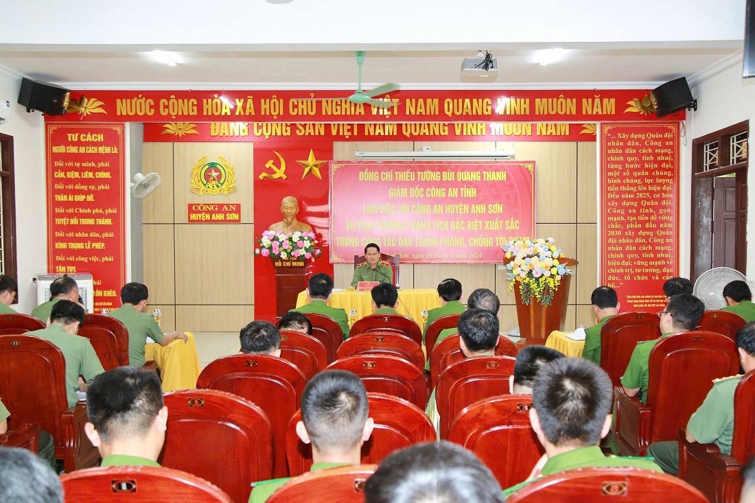 Toàn cảnh buổi làm việc