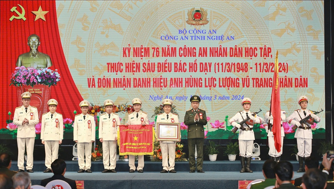 Công an Nghệ An vinh dự nhận danh hiệu Anh hùng Lực lượng vũ trang nhân dân 