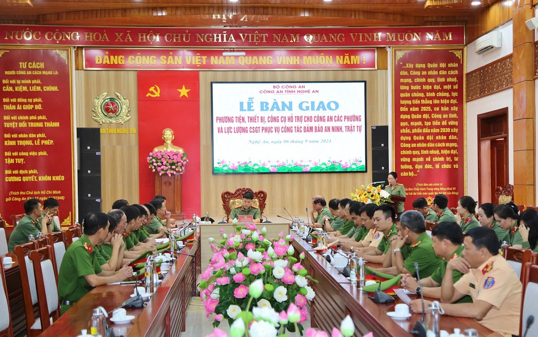 Toàn cảnh Lễ bàn giao