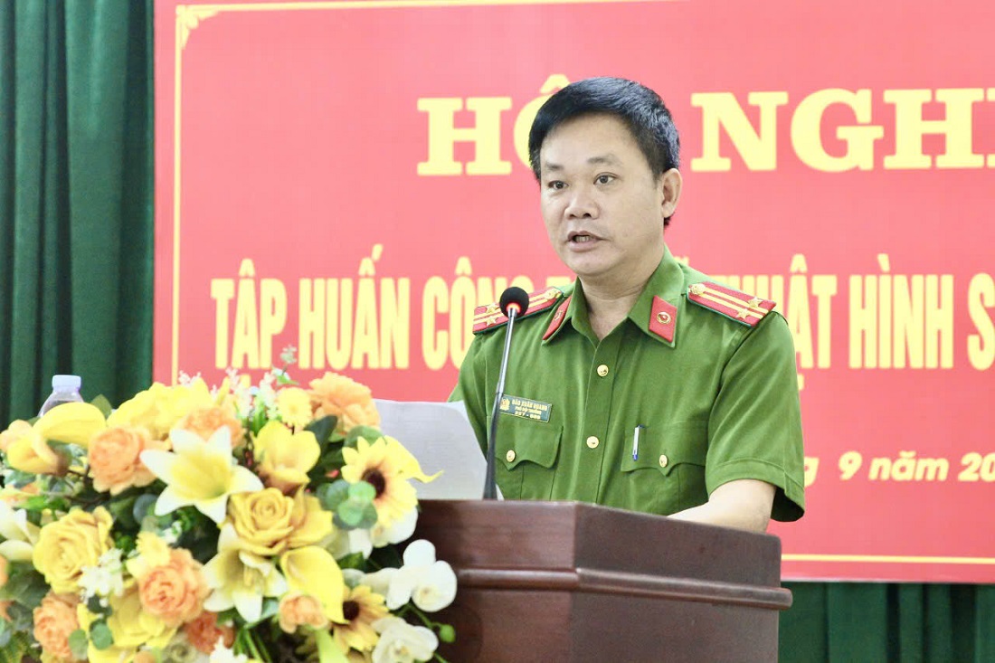 Đại diện lãnh đạo Phòng KTHS và học viên phát biểu