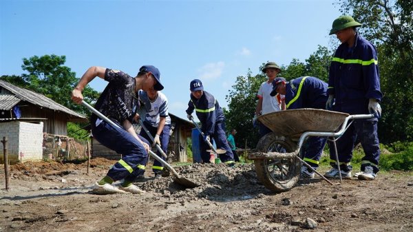 Bộ Công an chỉ đạo rà soát những hộ dân bị mất nhà do bão lũ, thiên tai để hỗ trợ sớm nhất, nhanh nhất