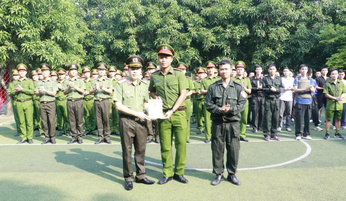 Lãnh đạo Công an tỉnh kiểm tra, động viên các đội tuyển tham gia Hội thi và Hội thao của Bộ Công an