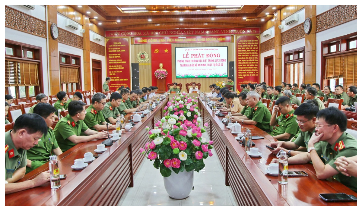 Phát động phong trào thi đua đặc biệt trong lực lượng tham gia bảo vệ an ninh, trật tự ở cơ sở