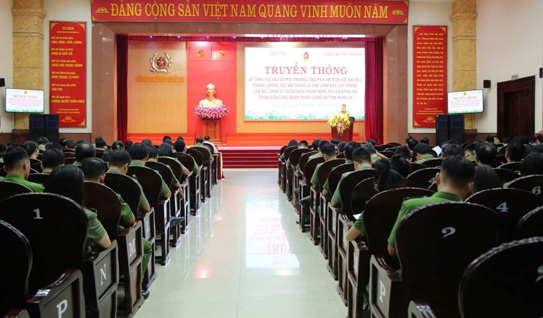 Truyền thông về công tác bảo vệ môi trường, ứng phó với biến đổi khí hậu, phòng chống tác hại thuốc lá