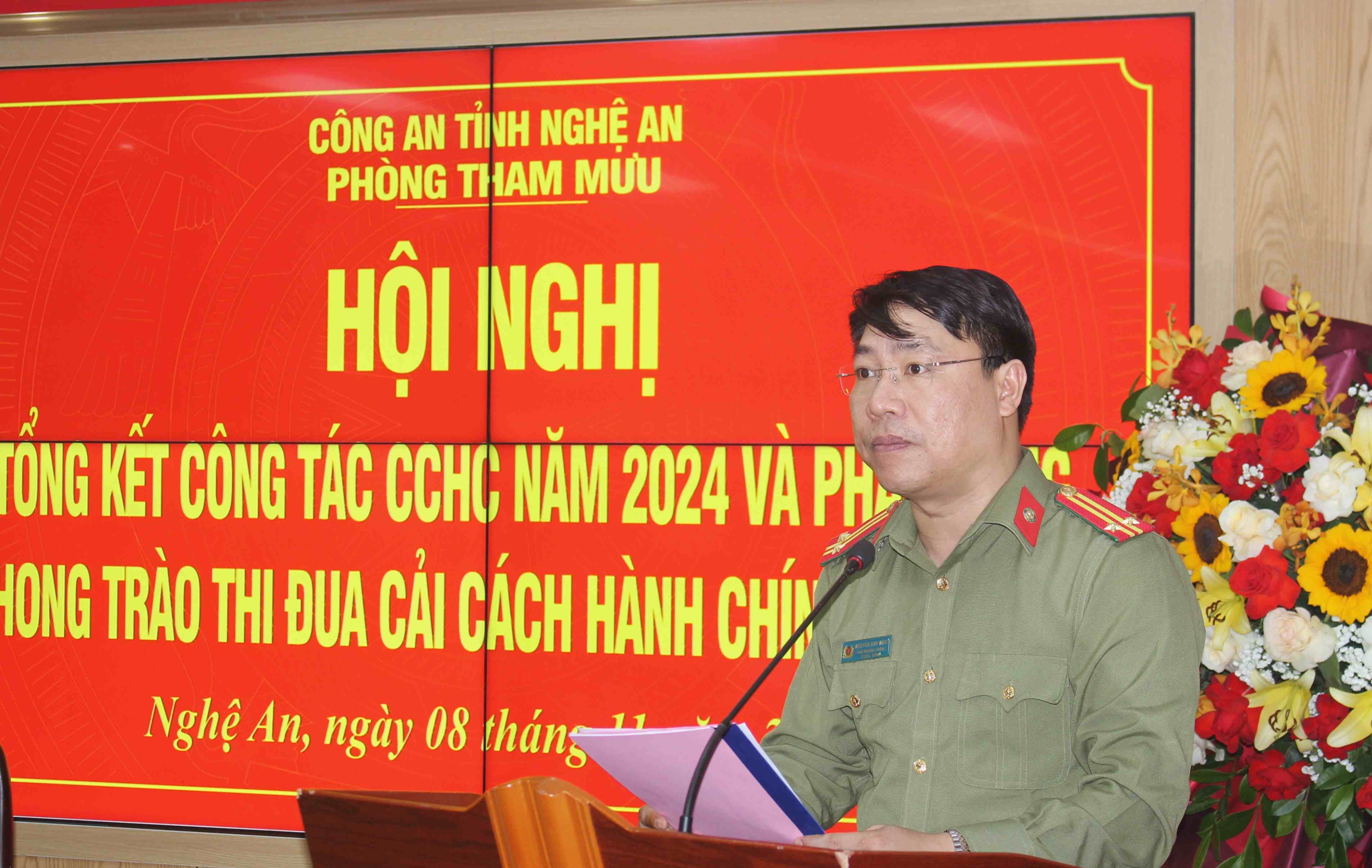 Trung tá Nguyễn Anh Đông – Phó Trưởng phòng tham mưu phát động phong trào thi đua CCHC năm 2025