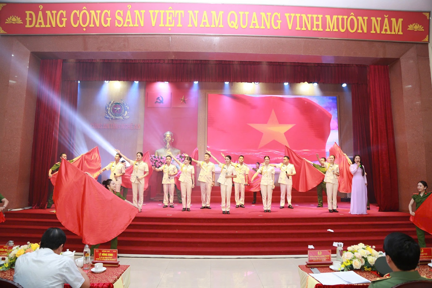 Tiết mục văn nghệ tại buổi lễ