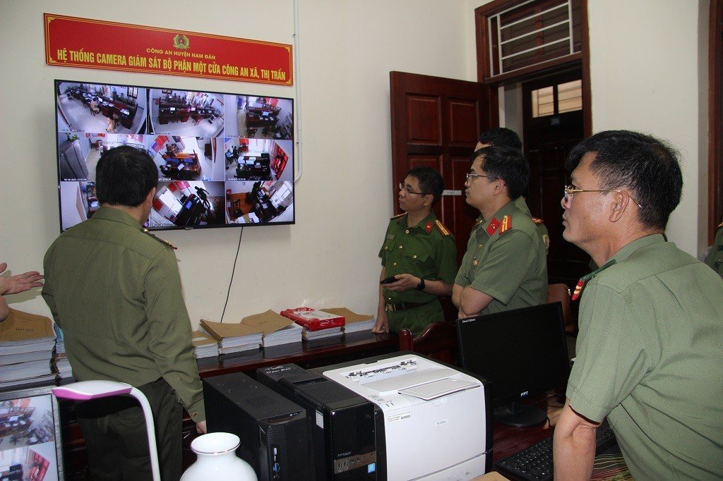 Công an huyện Nam Đàn hoàn thành hệ thống camera giám sát tại 100 % Bộ phận một cửa Công an cấp xã, thị trấn 