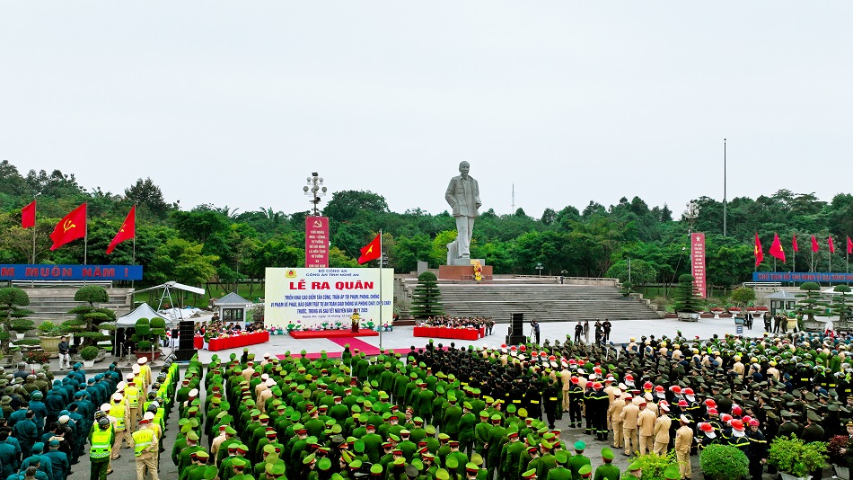 Quang cảnh Lễ ra quân 