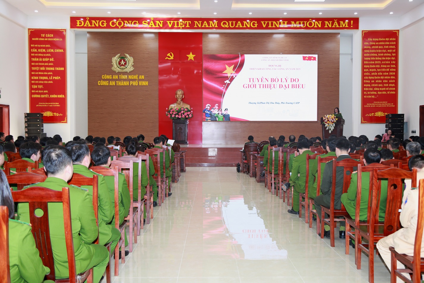 Toàn cảnh Hội nghị