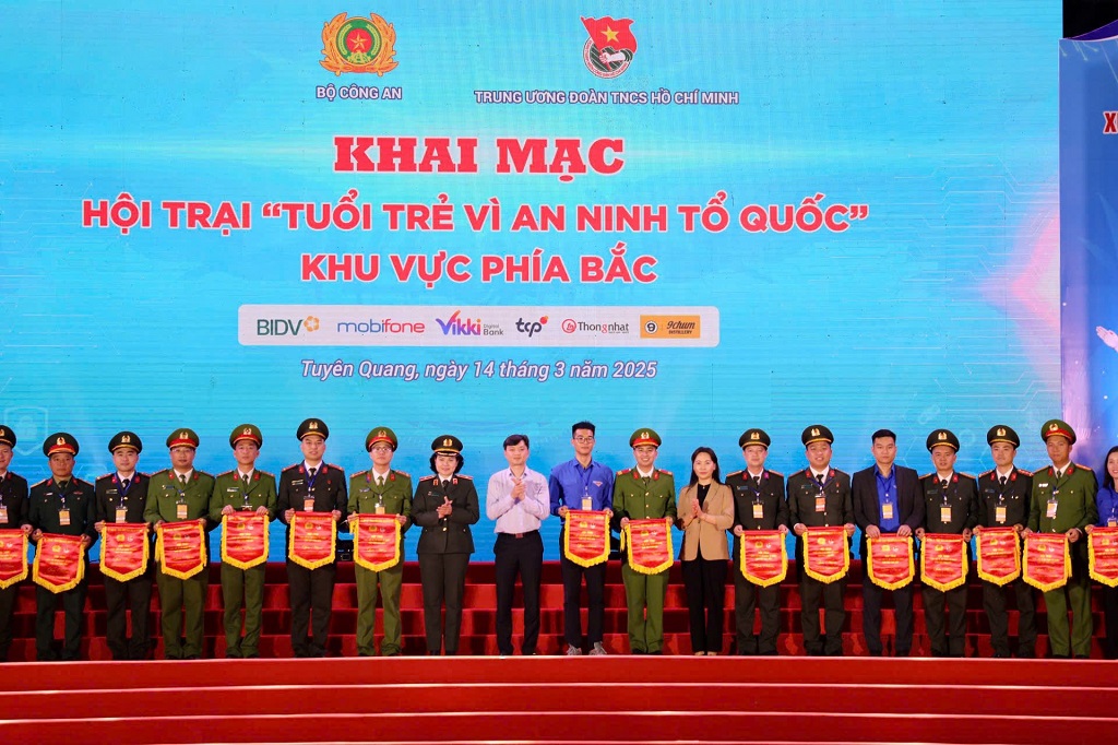 Khai mạc Hội trại 