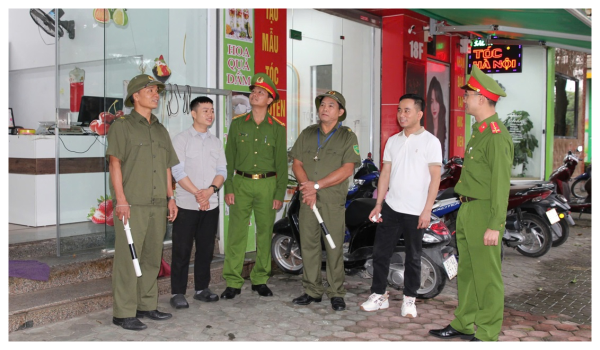 Những 