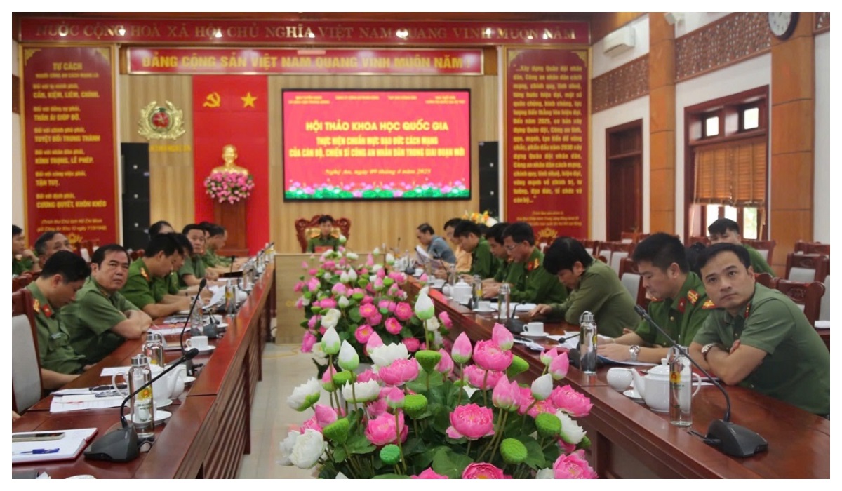 Chuẩn mực đạo đức cách mạng có ý nghĩa đặc biệt quan trọng trong xây lực lượng Công an nhân dân