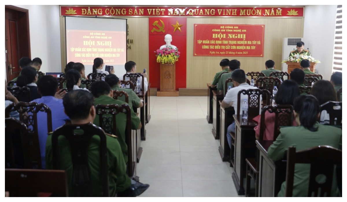 Tập huấn xác định tình trạng nghiện ma tuý và công tác điều trị cắt cơn nghiện ma tuý