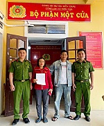 Công an xã Diễn Vạn giúp người dân nhận lại tiền do chuyển khoản nhầm