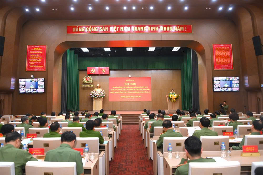 Ngày 04/4/2025, đồng chí Đại tướng Lương Tam Quang, Ủy viên Bộ Chính trị, Bộ trưởng Bộ Công an chủ trì Hội nghị sơ kết công tác Công an Quý I/2025