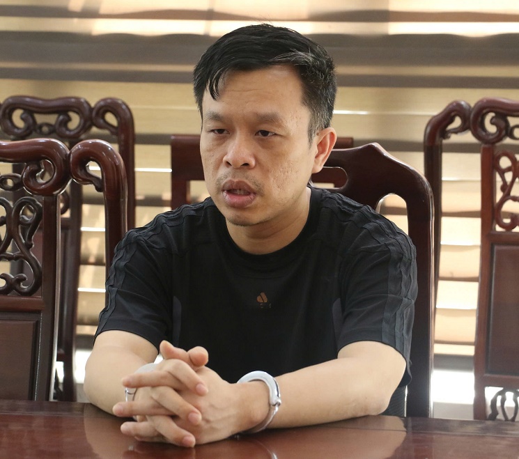 Khởi tố đối tượng tham ô tài sản để đánh bạc