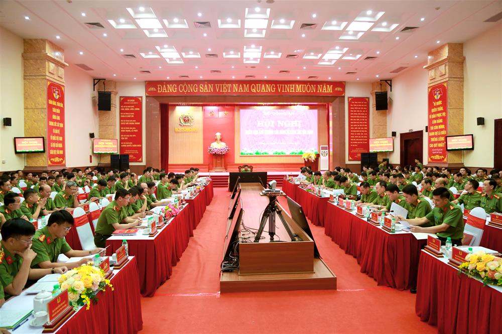 Toàn cảnh Hội nghị.