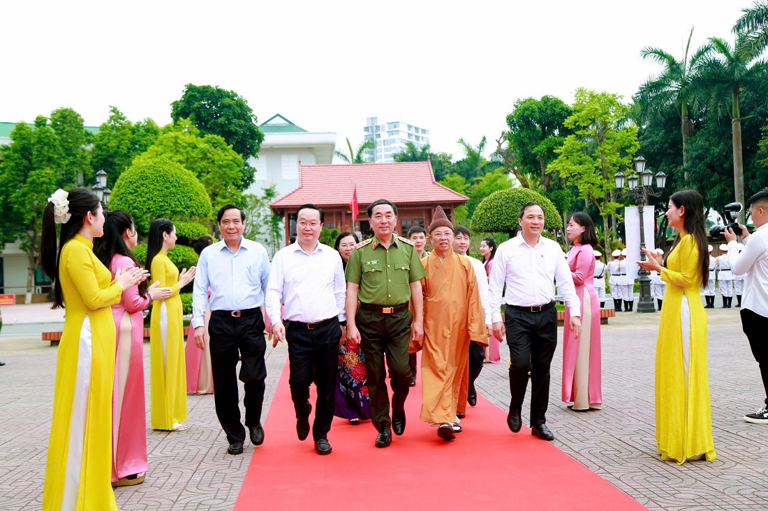 Đại biểu dự Hội thảo