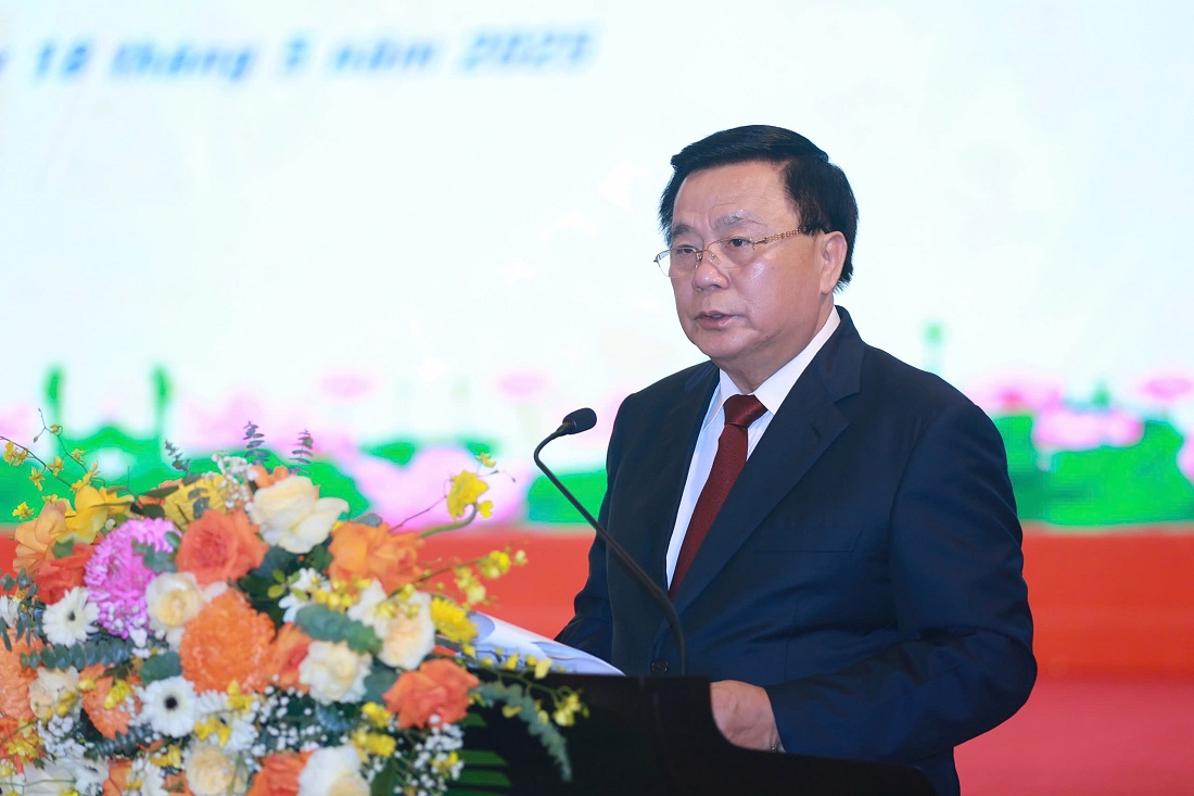 GS. TS Nguyễn Xuân Thắng - Ủy viên Bộ Chính trị, Giám đốc Học viện Chính trị quốc gia Hồ Chí Minh, Chủ tịch Hội đồng Lý luận Trung ương phát biểu khai mạc và đề dẫn Hội thảo