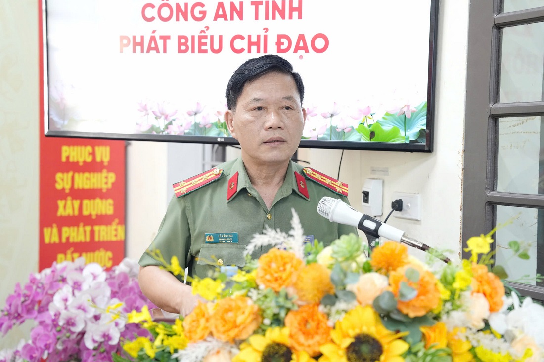 Đồng chí Đại tá Lê Văn Thái, Phó Giám đốc Công an tỉnh phát biểu chỉ đạo tại Đại hội