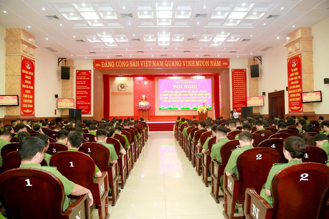 Toàn cảnh Hội nghị