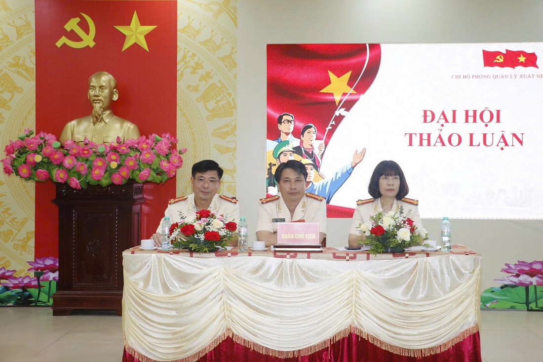 Các đại biểu tham dự