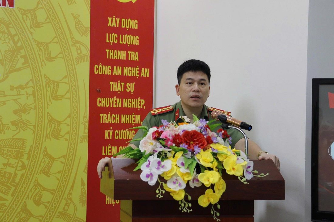 Đồng chí Đại tá Trần Hồng Quang, Phó Bí thư Đảng ủy, Phó Giám đốc Công an tỉnh phát biểu chỉ đạo Đại hội