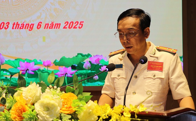 Đồng chí Thượng tá Tạ Đình Tuấn - Trưởng phòng Hậu cần phát biểu khai mạc Đại hội