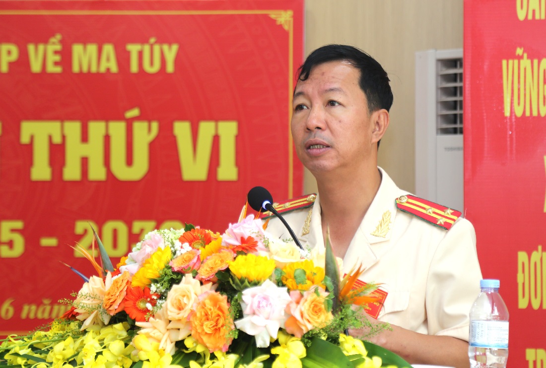 Đồng chí Thượng tá Nguyễn Hữu Cường, Bí thư Đảng ủy, Trưởng phòng Cảnh sát ĐTTP về ma túy phát biểu tại Đại hội