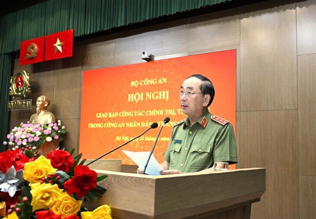 Đồng chí Thượng tướng Trần Quốc Tỏ, Ủy viên Trung ương Đảng, Phó Bí thư Đảng ủy Công an Trung ương, Thứ trưởng Bộ Công an phát biểu kết luận Hội nghị