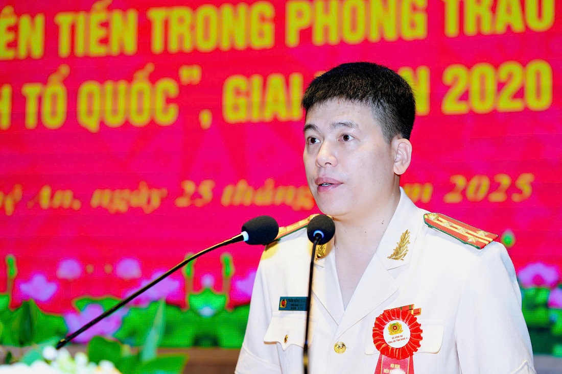 Đồng chí Đại tá Trần Hồng Quang, Phó Bí thư Đảng ủy, Phó Giám đốc Công an tỉnh phát biểu khai mạc Hội nghị