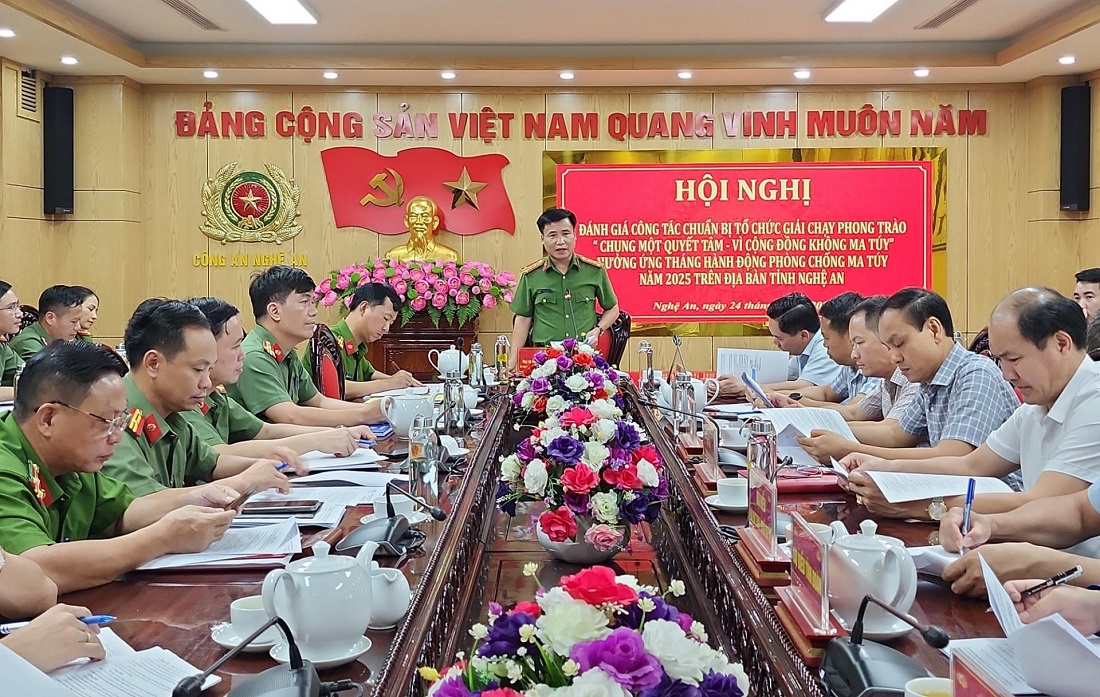 Toàn cảnh hội nghị