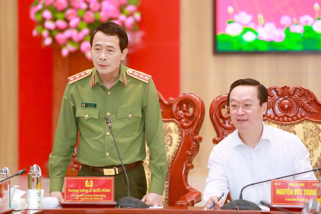 Đồng chí Thượng tướng Lê Quốc Hùng, Ủy viên Trung ương Đảng, Ủy viên Ban Thường vụ Đảng ủy Công an Trung ương, Thứ trưởng Bộ Công an phát biểu chỉ đạo Hội nghị