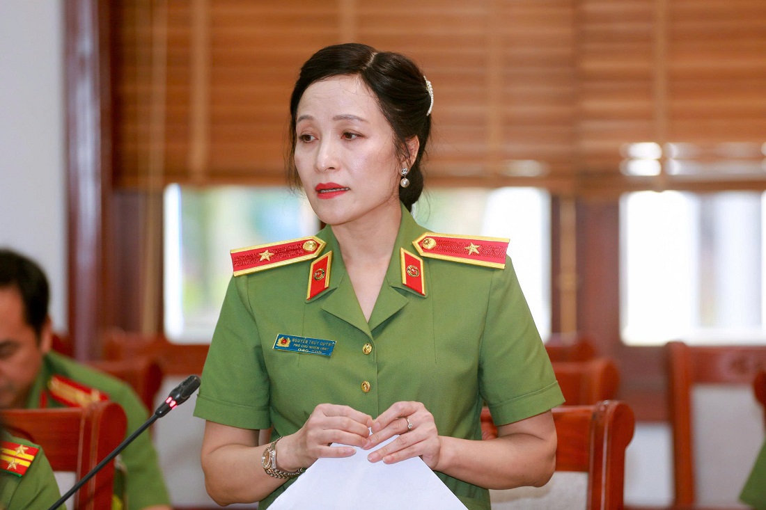 Đồng chí Thiếu tướng Nguyễn Thúy Quỳnh, Phó Chủ nhiệm Ủy ban kiểm tra Đảng ủy Công an Trung ương phát biểu