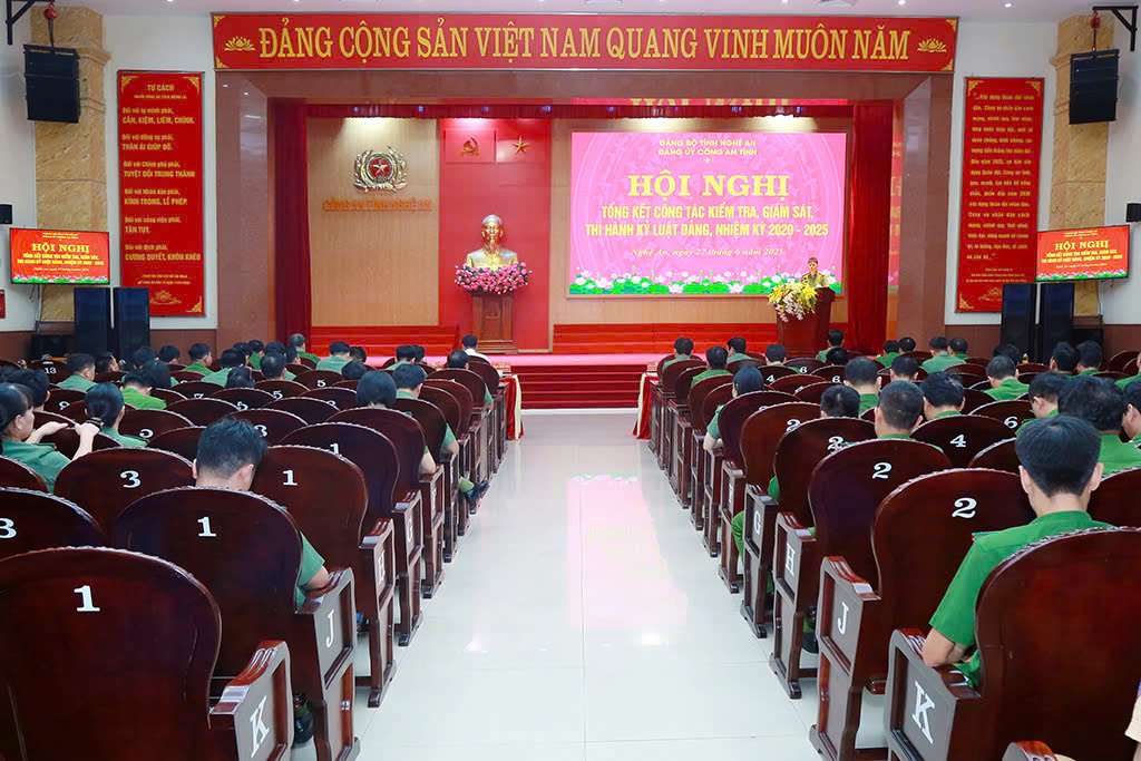 Toàn cảnh Hội nghị
