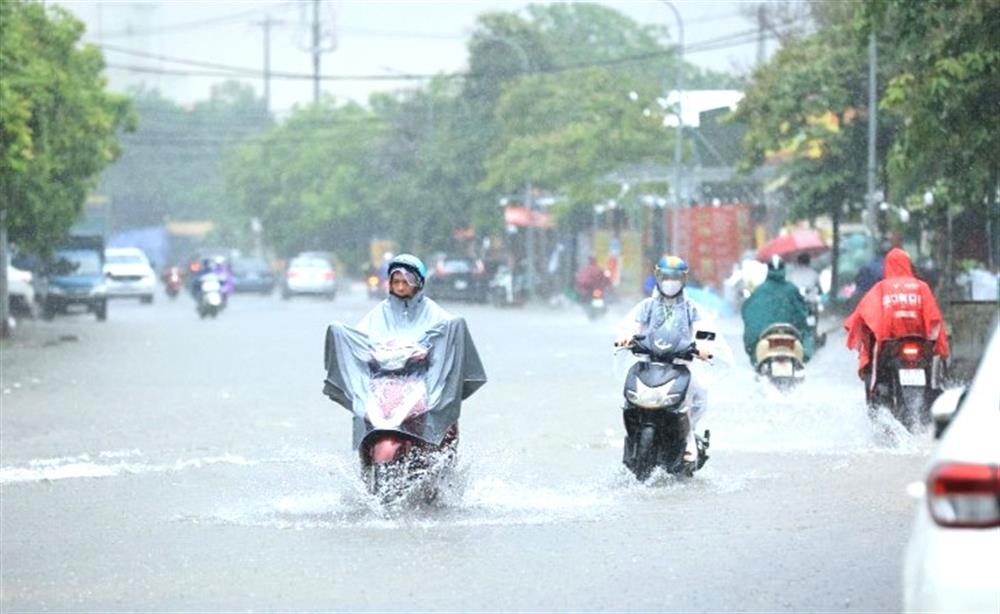 Từ 28/6 đến 2/7/2025, Bắc Bộ có thể xuất hiện đợt mưa lớn; nguy cơ rất cao xảy ra sạt lở đất, lũ quét ở trung du, miền núi và các sườn dốc, ngập lụt ven sông suối, ngập lụt cục bộ ở các vùng thấp trũng và các đô thị