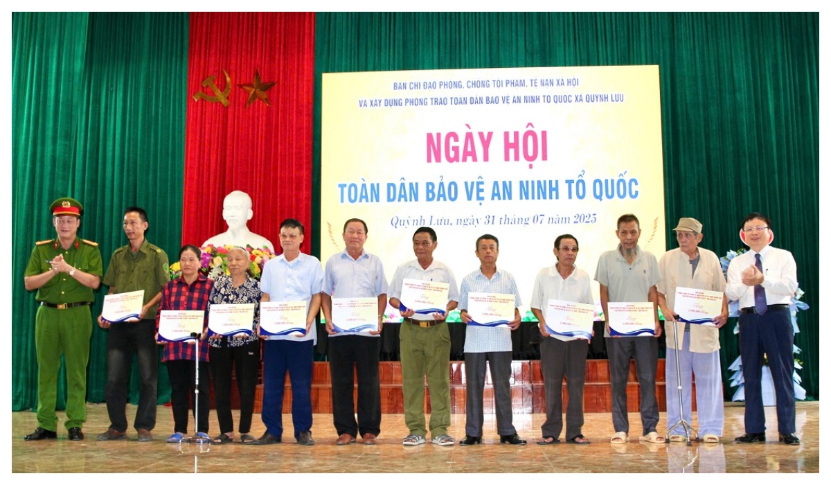 Sôi nổi Ngày hội toàn dân bảo vệ an ninh Tổ quốc tại xã Quỳnh Lưu
