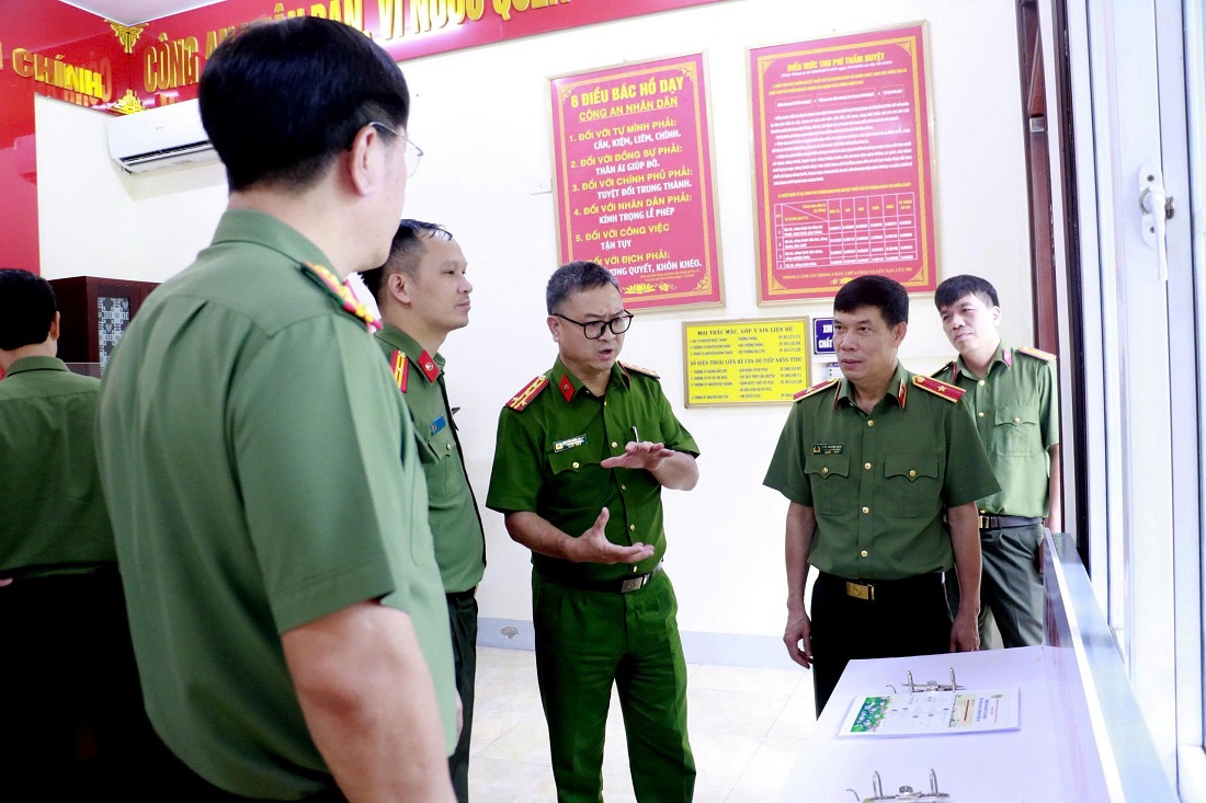 : Đoàn công tác Bộ Công an kiểm tra, thẩm định kết quả cải cách hành chính tại Phòng Cảnh sát PCCC&CNCH, Công an tỉnh Nghệ An