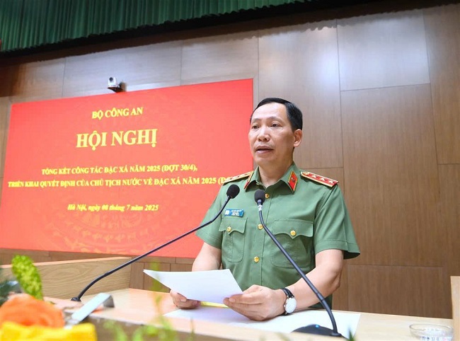 Đồng chí Thượng tướng Lê Văn Tuyến, Thứ trưởng Bộ Công an phát biểu khai mạc Hội nghị