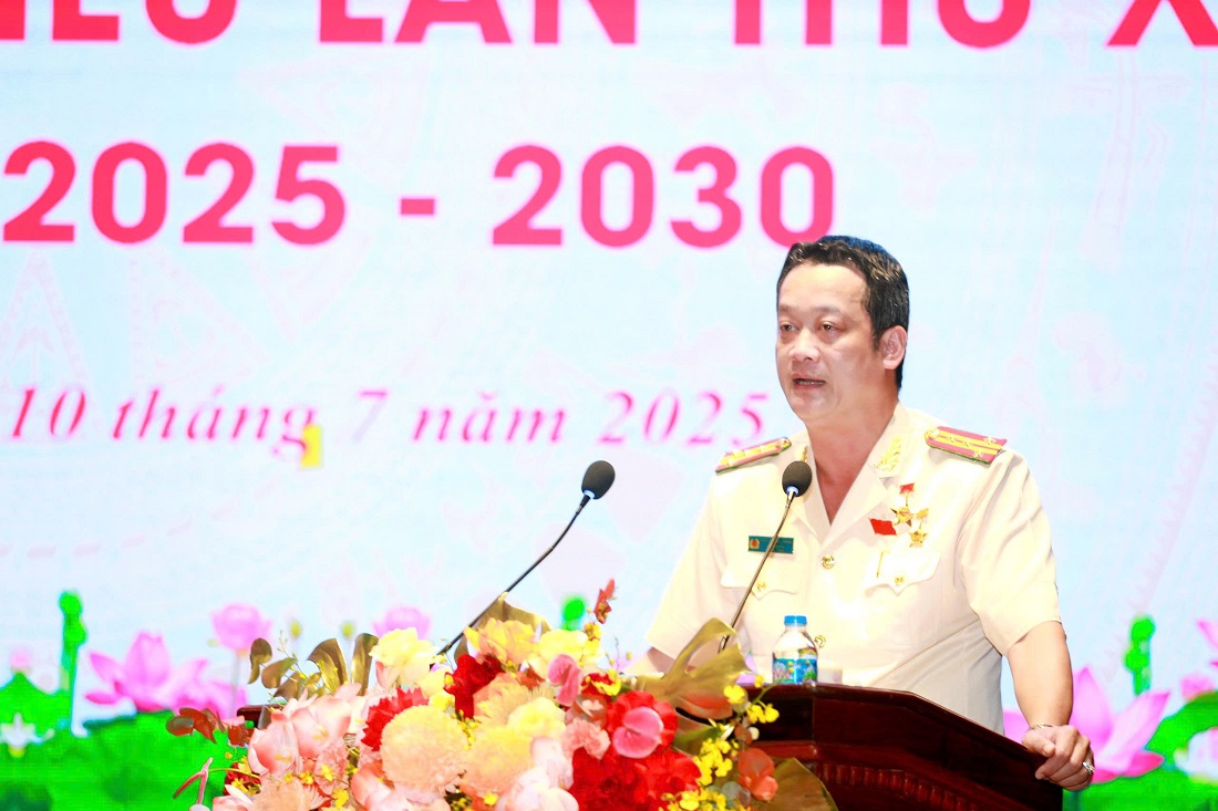 Đồng chí Đại tá Nguyễn Đức Cường, Ủy viên Ban Thường vụ khóa XIV, Phó Giám đốc Công an tỉnh báo cáo kết quả phiên trù bị