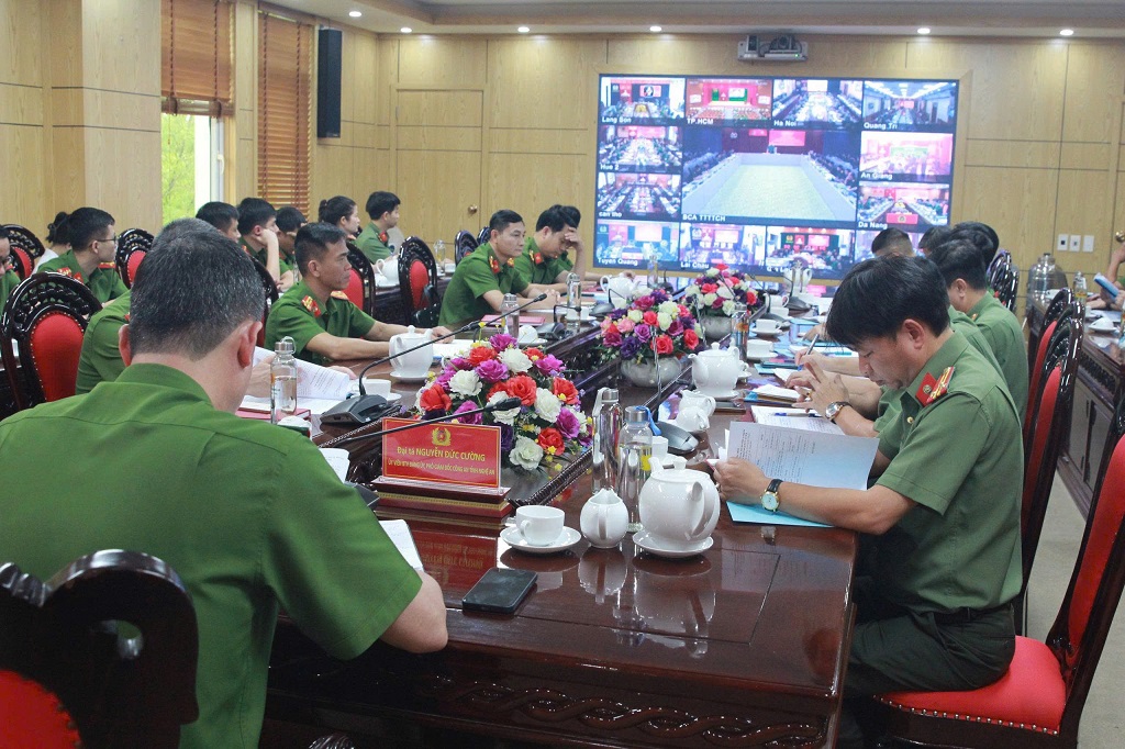 Tại điểm cầu Công an tỉnh Nghệ An