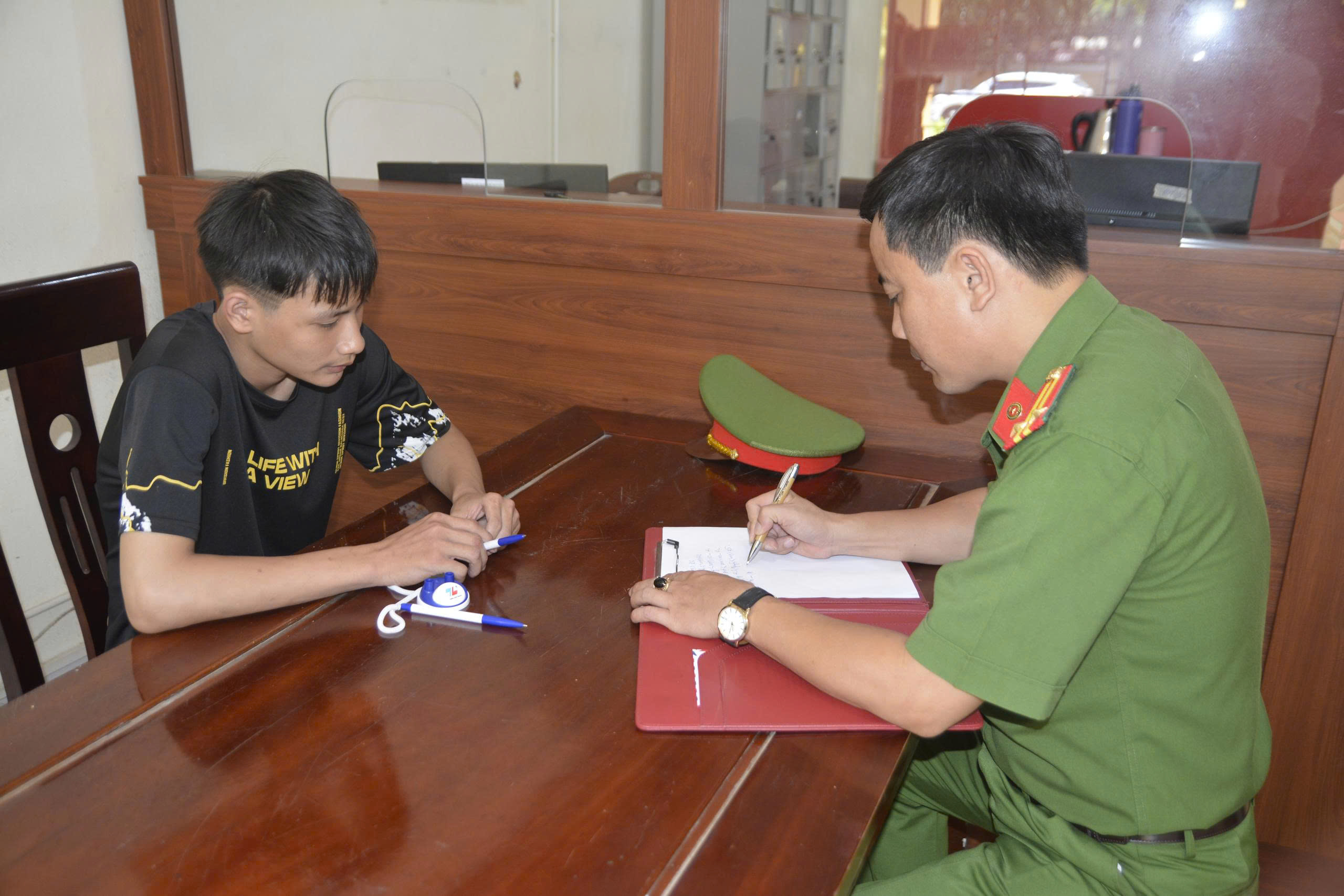 Cơ quan Công an lấy lời khai Nguyễn Bá Tú