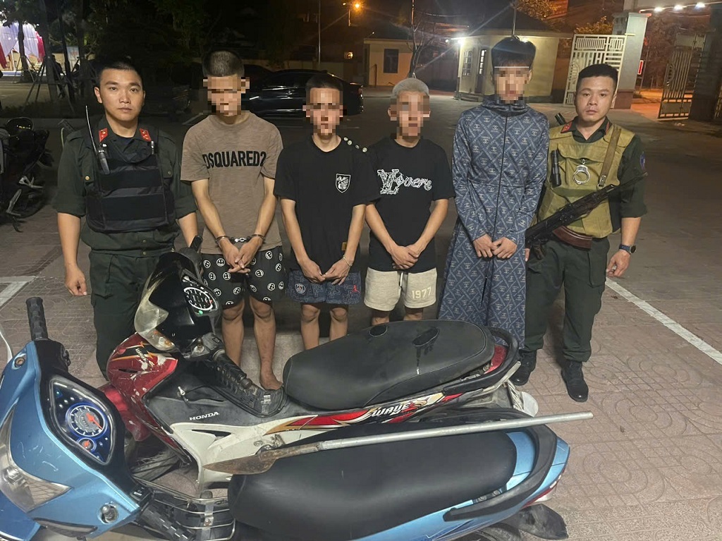 Kịp thời ngăn chặn nhóm thanh niên mang hung khí đi đánh nhau